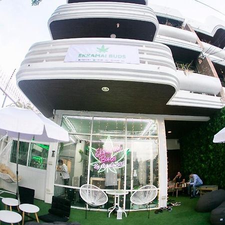 420 Hostel - Ekkamai Buds & Beds Bangkok Exterior foto