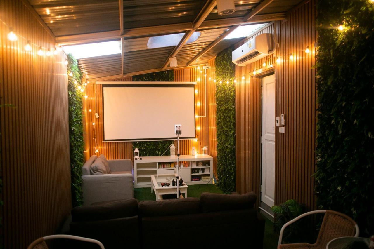 420 Hostel - Ekkamai Buds & Beds Bangkok Exterior foto