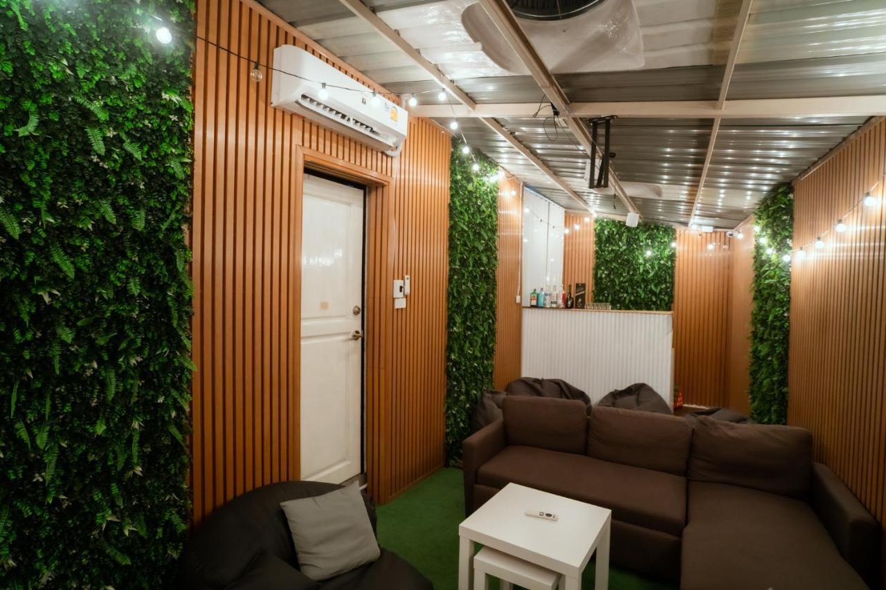420 Hostel - Ekkamai Buds & Beds Bangkok Exterior foto