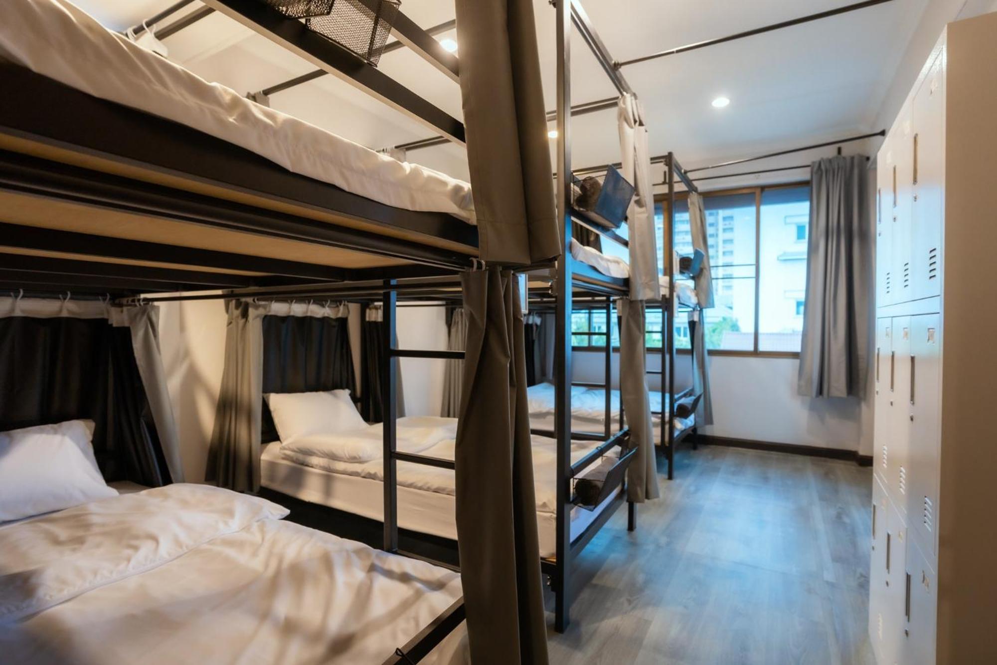 420 Hostel - Ekkamai Buds & Beds Bangkok Exterior foto