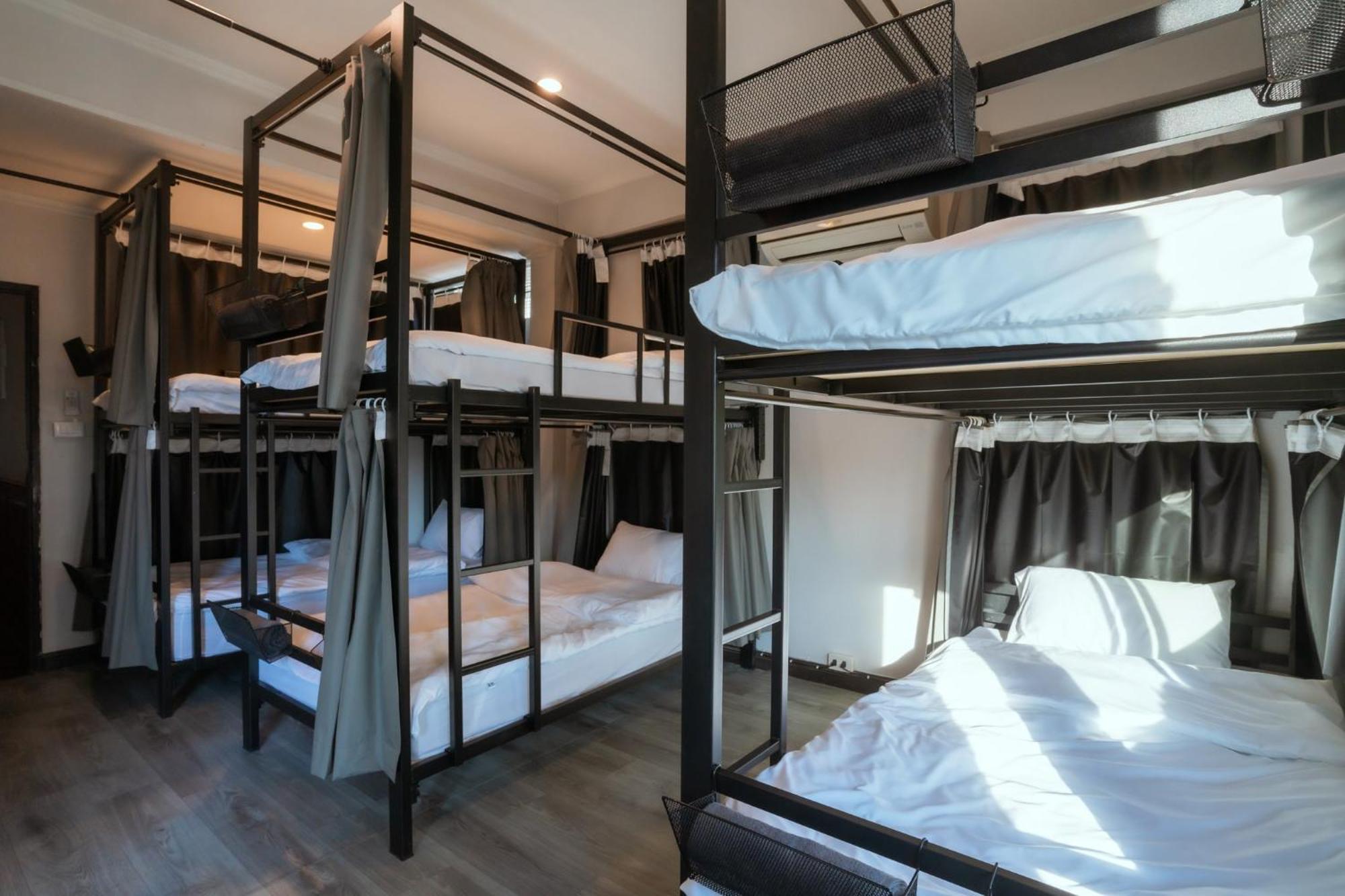 420 Hostel - Ekkamai Buds & Beds Bangkok Exterior foto